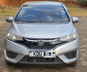 Honda Fit 2018 Silver