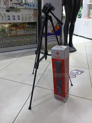 Pro-Grade Portable Tripod (Model F-3520t)