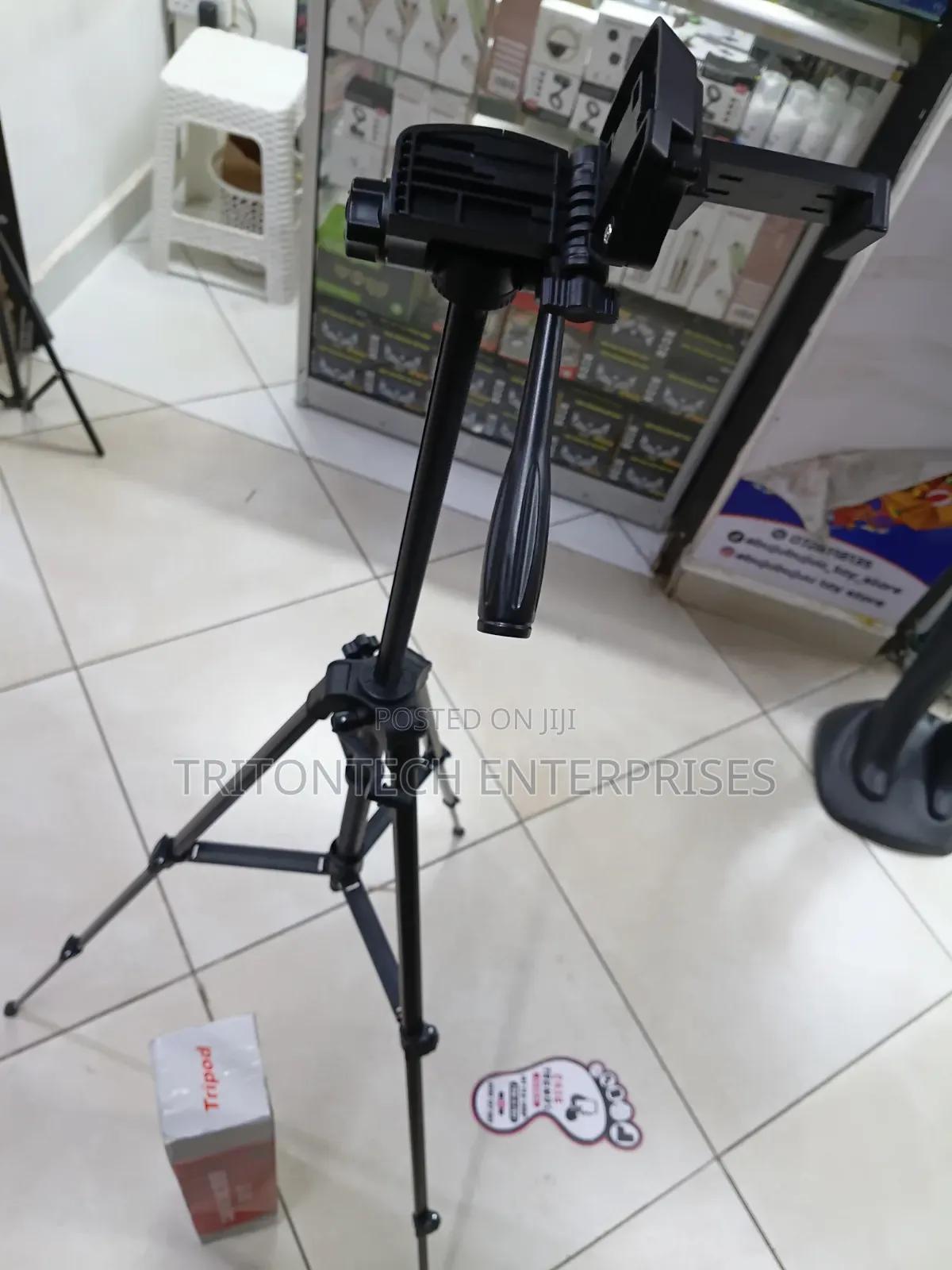 Pro-Grade Portable Tripod (Model F-3520t)