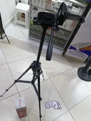 Pro-Grade Portable Tripod (Model F-3520t)