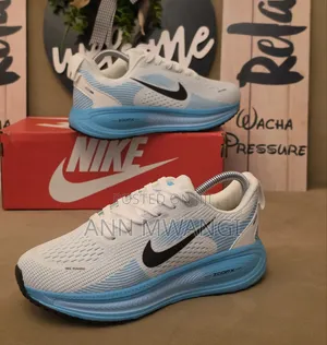 Nike Vomero 18