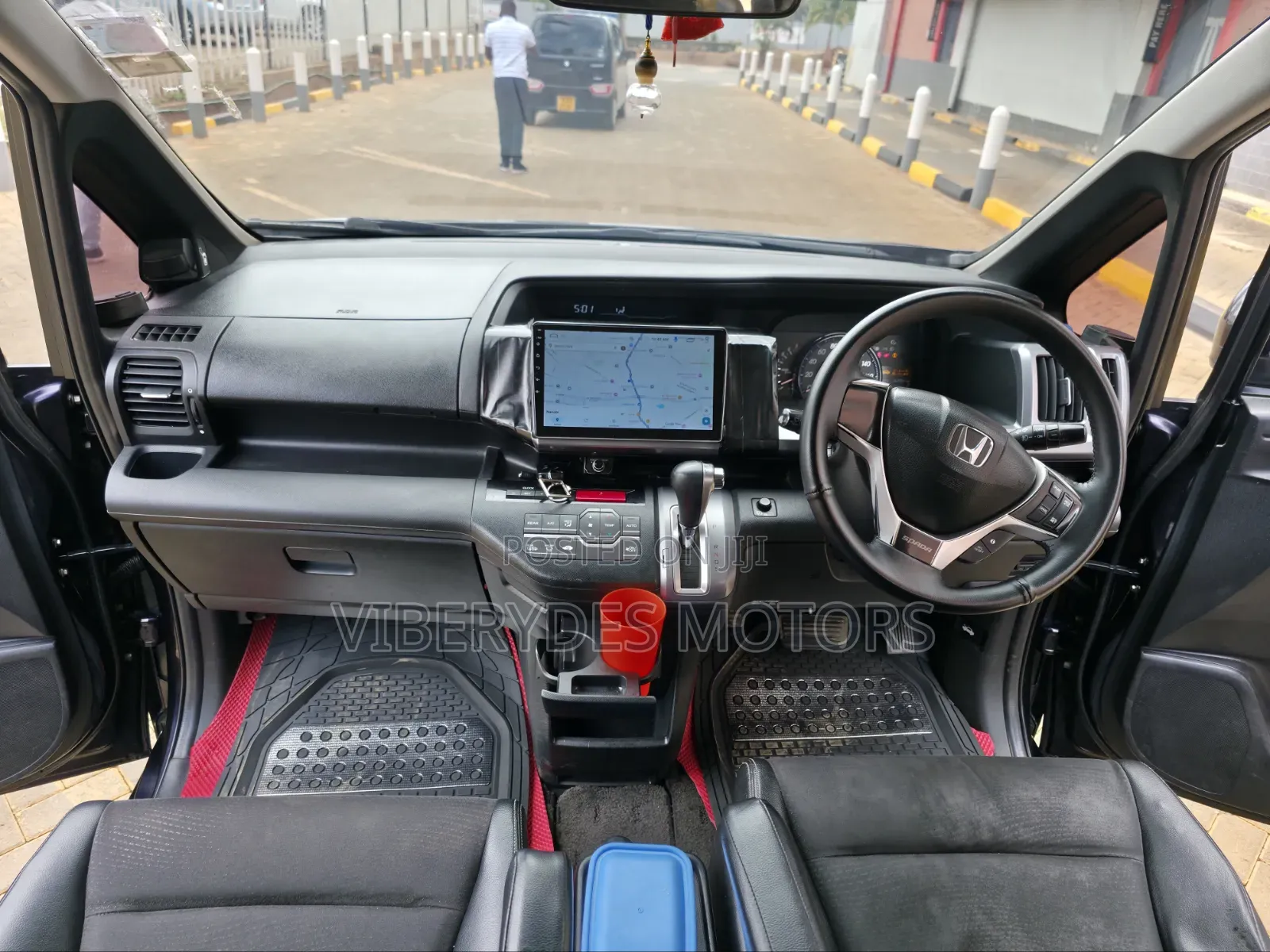 Honda Stepwgn 2014