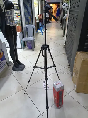Travel-Friendly Portable Tripod With Carrying Box
