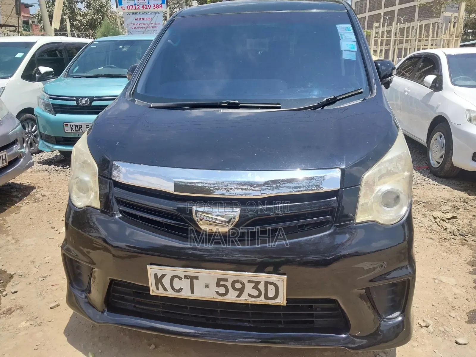 Toyota Noah 2012 Black