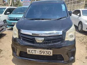 Toyota Noah 2012 Black