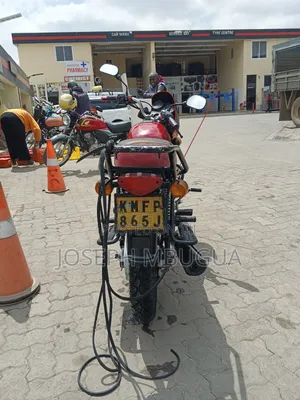 Bajaj Boxer 150 UG 2022 Red