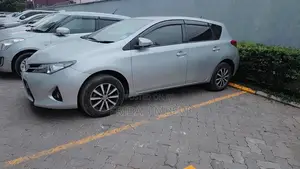 Toyota Auris 2013 Gray