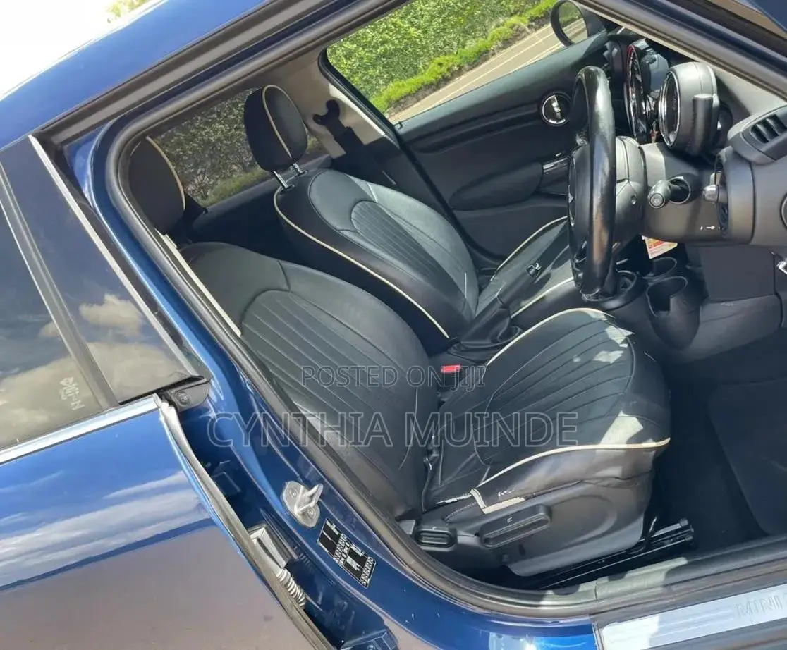 Mini Cooper 2016 Blue