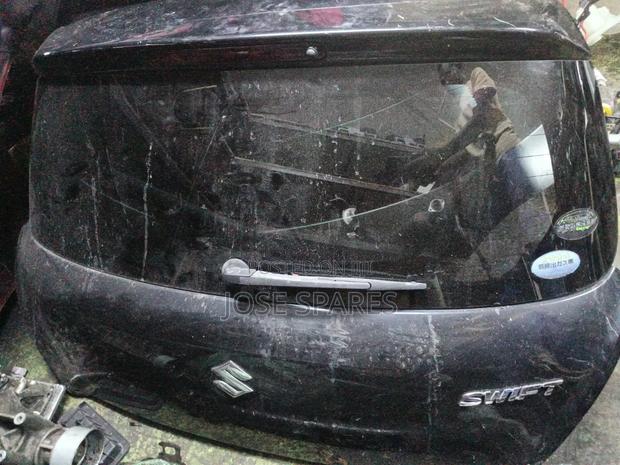 Suzuki Swift Boot - thumbnail 2