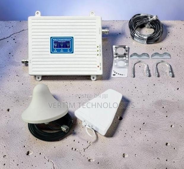 Long Term Reliability Tri Band GSM Mobile Cell Phone Booster