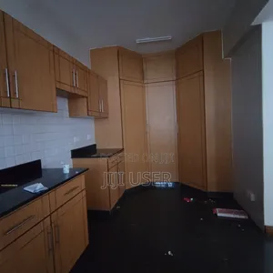 3bdrm Apartment in Parklands for rent