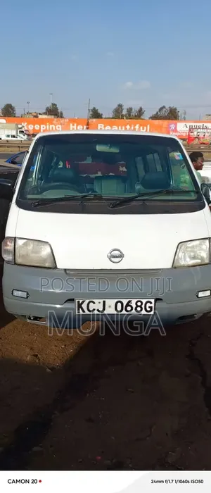 Nissan Vanette 2010 White