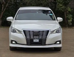 Toyota Crown 2017 White