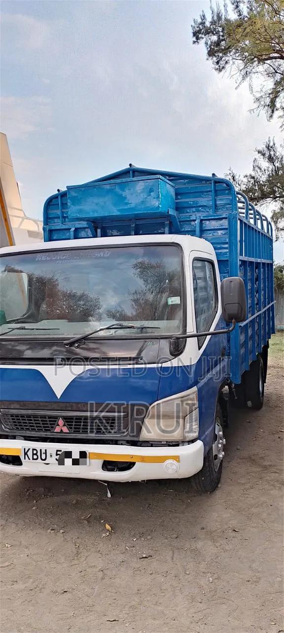 Mitsubishi Fuso 4D35 2005 Blue