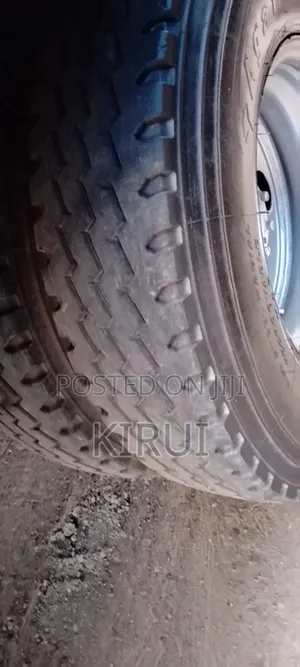 Mitsubishi Fuso 4D35 2005 Blue