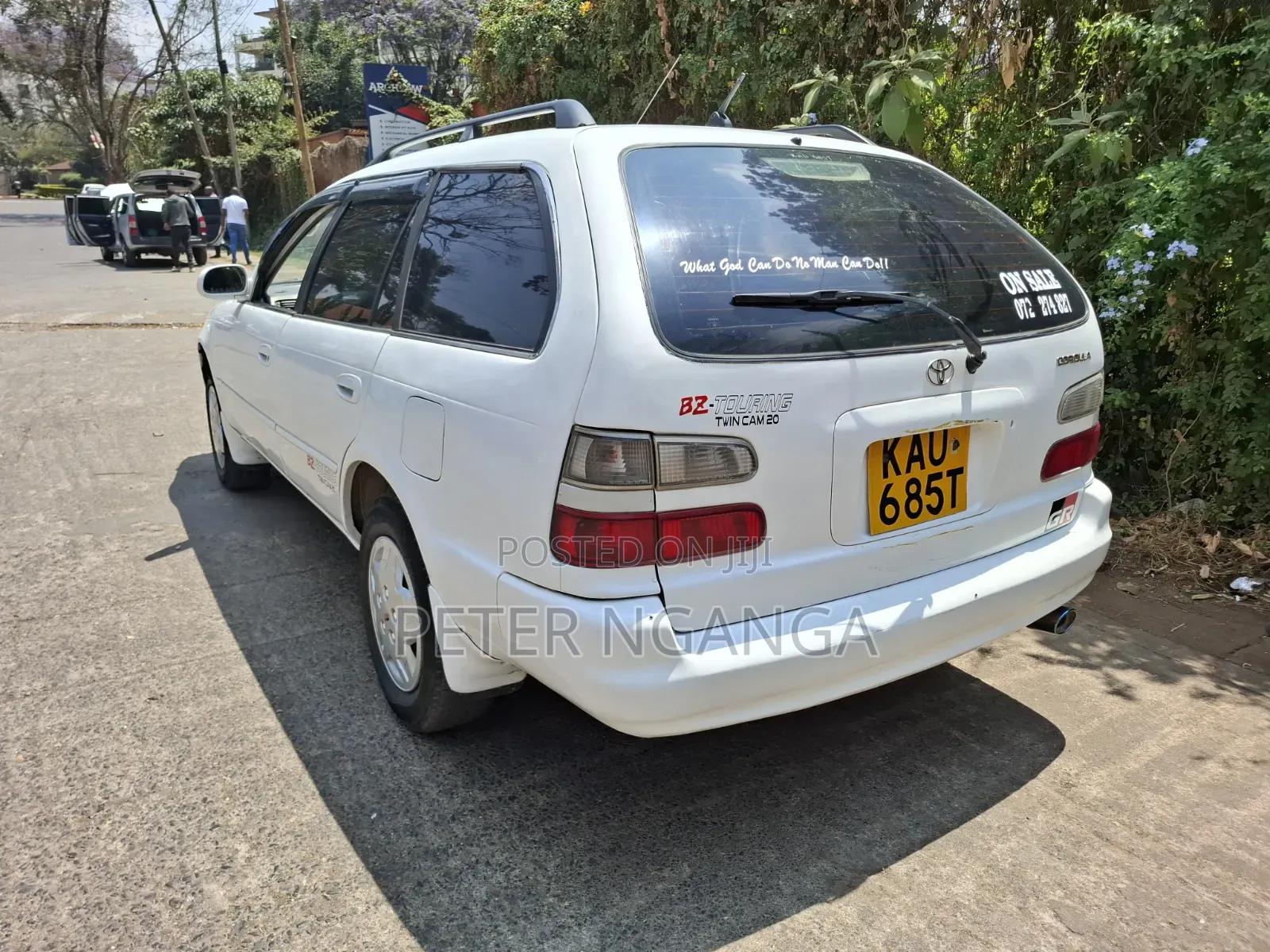 Toyota Corolla 2000 White