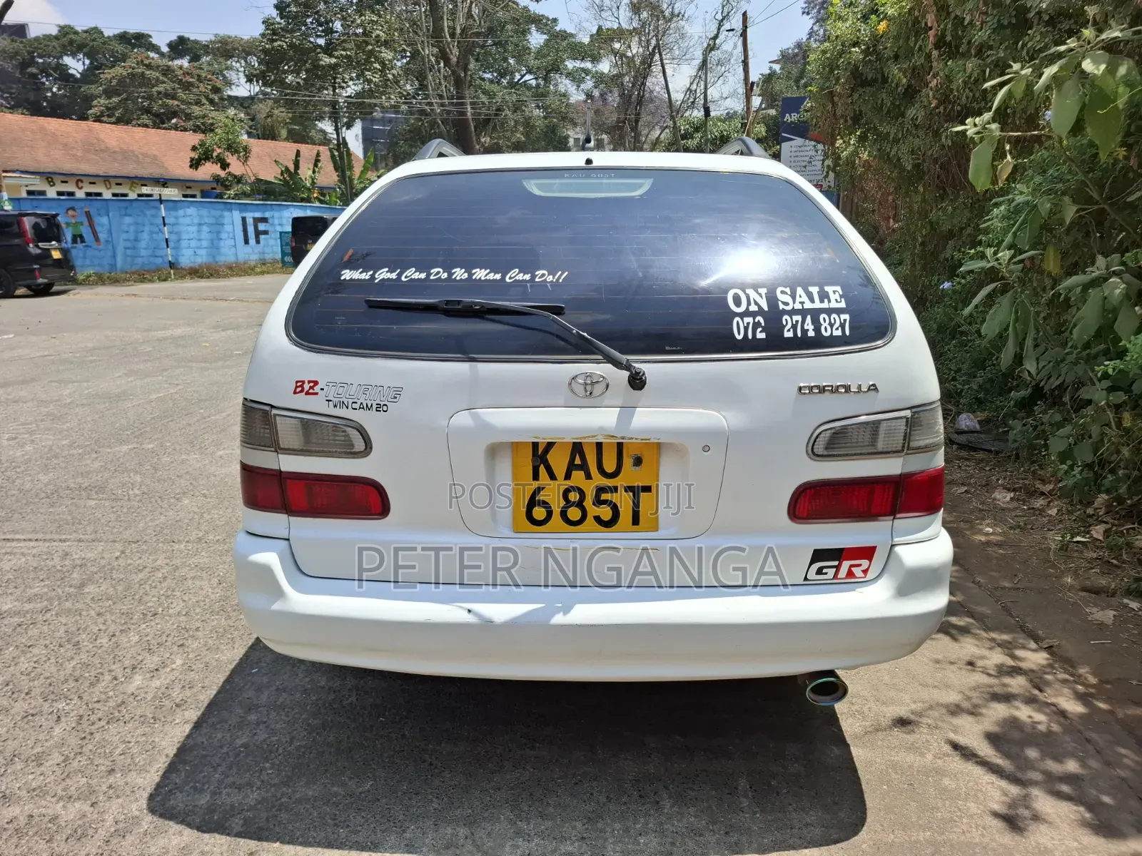 Toyota Corolla 2000 White