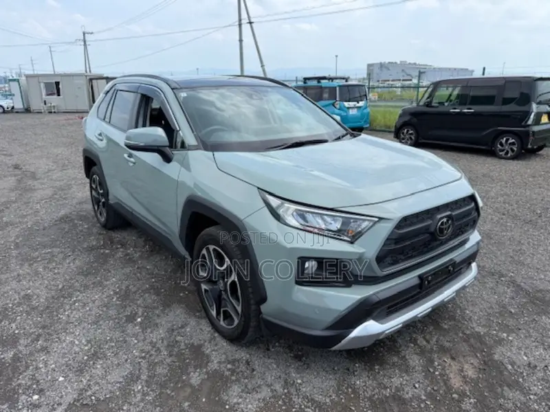 Toyota RAV4 Adventure 2021 Green