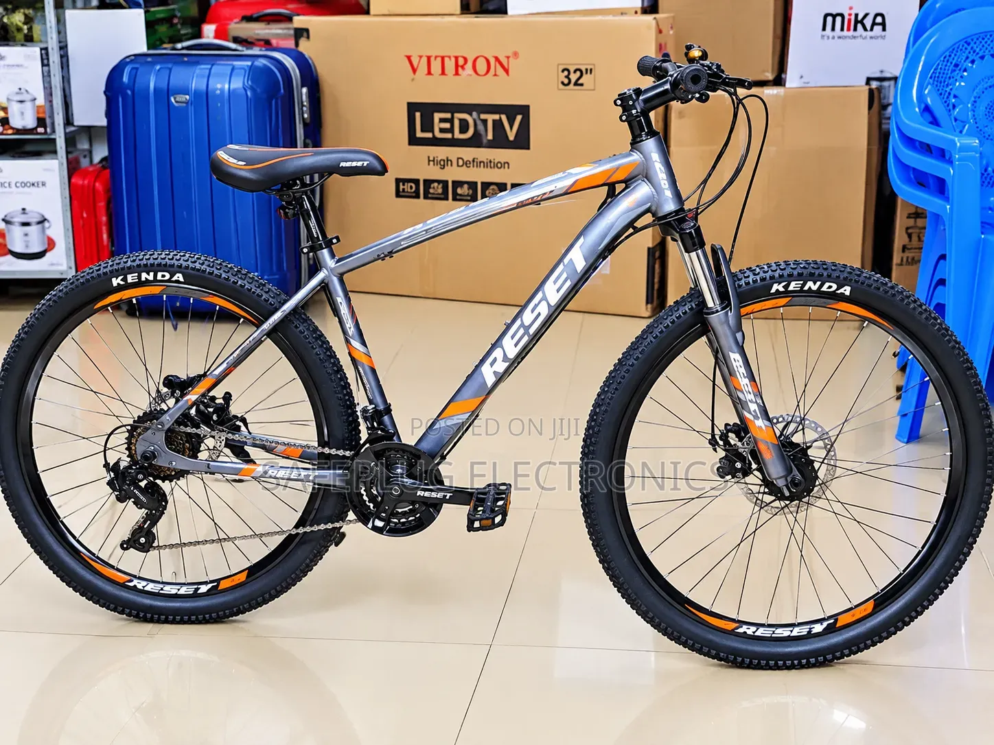 RESET Size 29 Mountain Bike With Disc Brakes