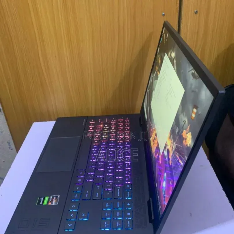 New Laptop HP Omen 15 16GB Intel Core i7 SSD 512GB