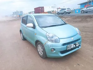 Toyota Passo 2015 Blue
