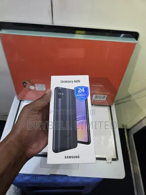 New Samsung Galaxy A05 64 GB Black