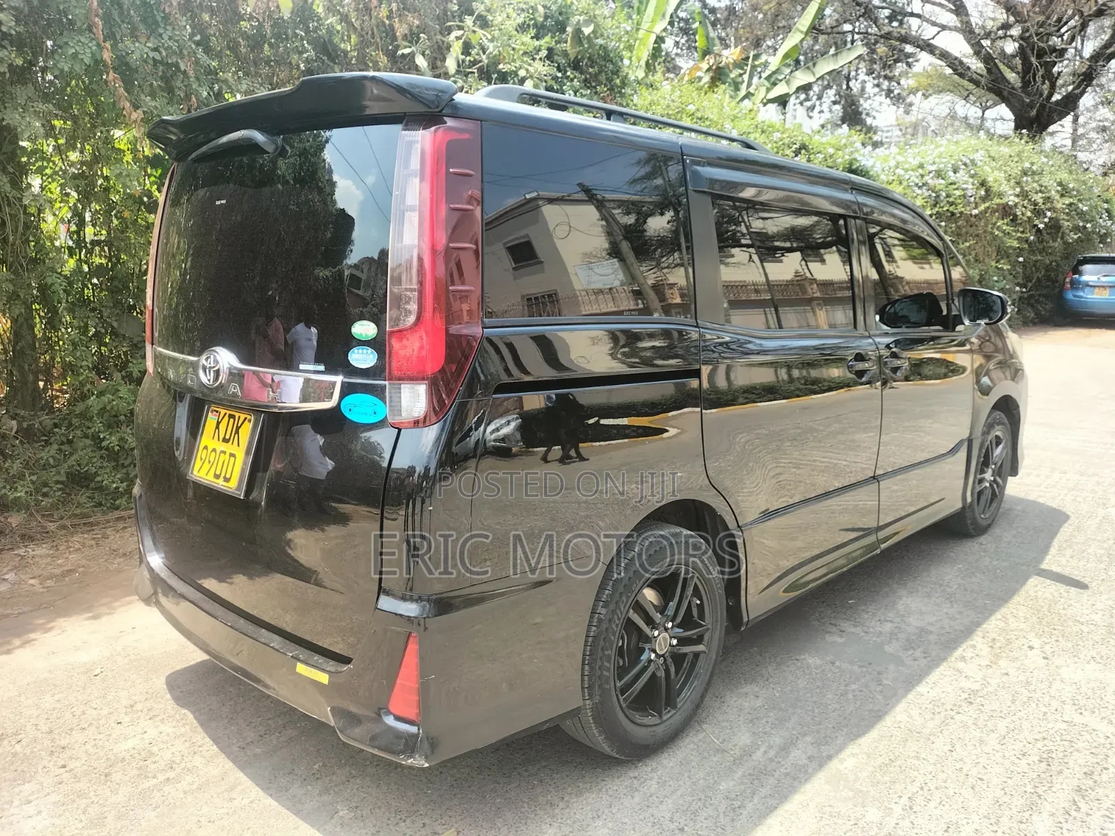 Toyota Noah 2015 Black