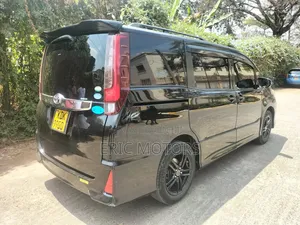 Toyota Noah 2015 Black