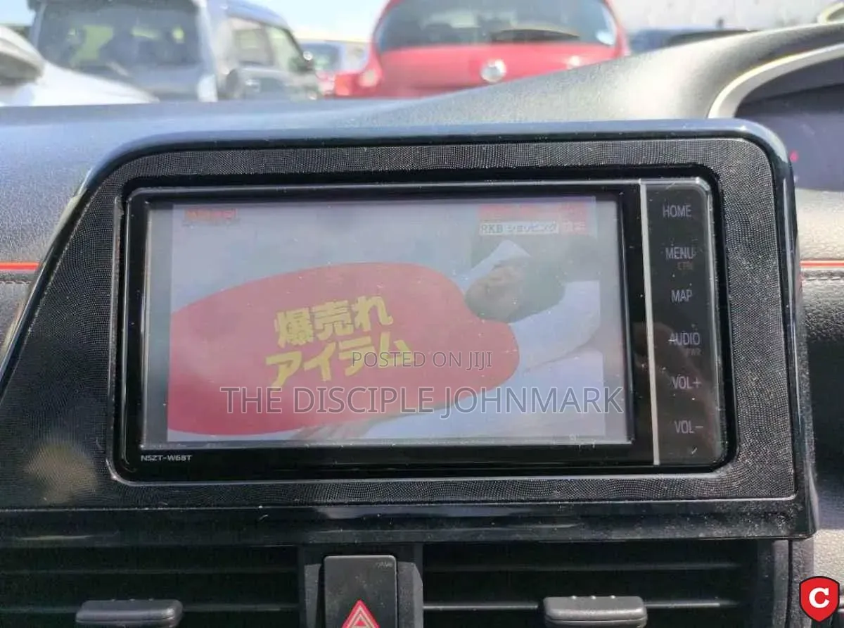 Toyota Sienta 2019 Silver