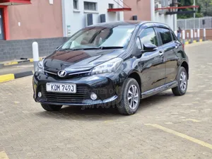Toyota Vitz 1.3 FWD 3dr 2016 Black
