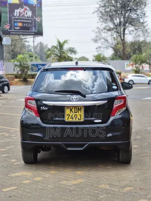 Toyota Vitz 1.3 FWD 3dr 2016 Black