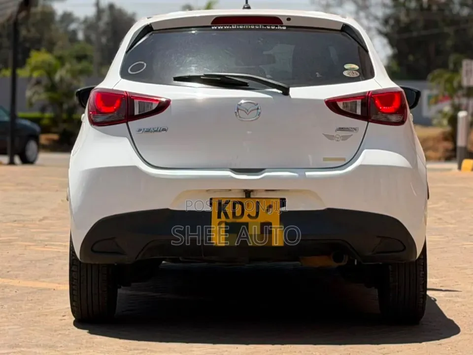 Mazda Demio 2015 White