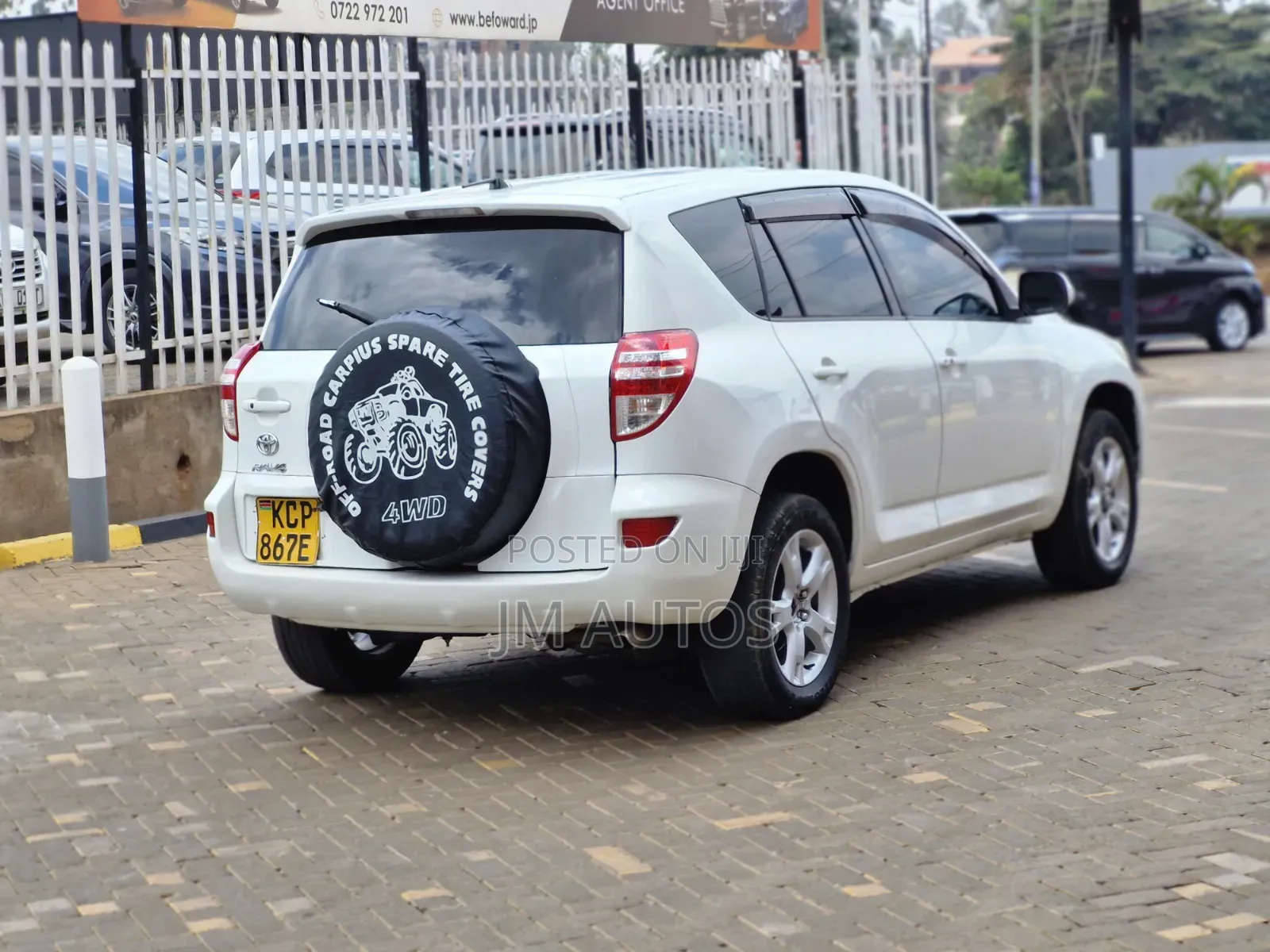 Toyota RAV4 2010 White