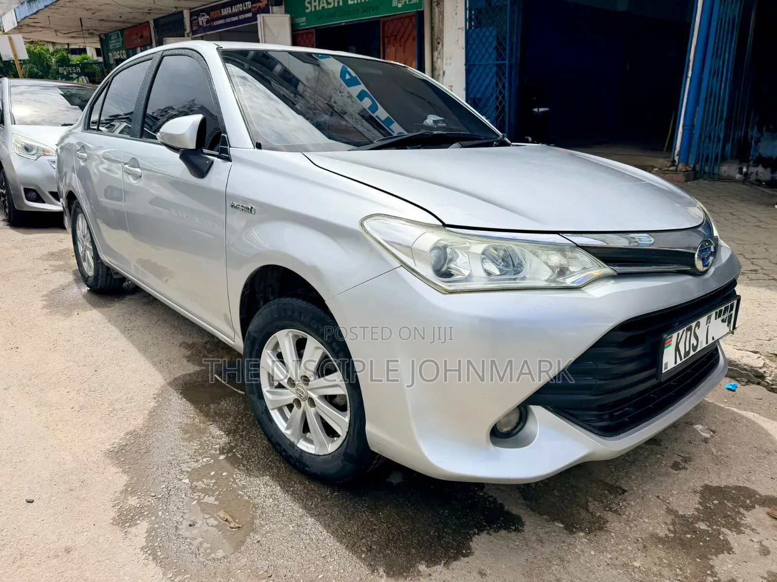 Toyota Axio 2017 Silver