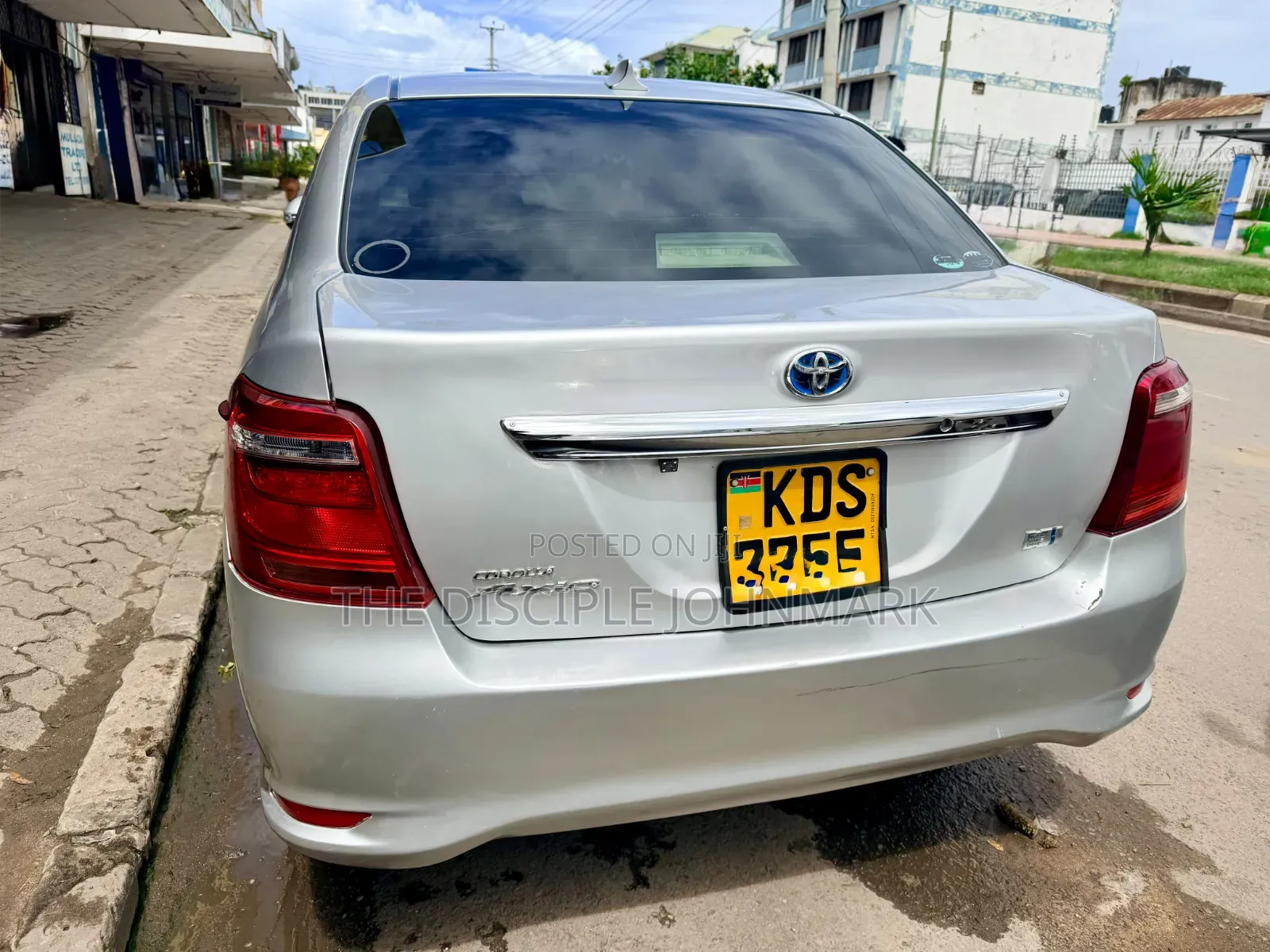 Toyota Axio 2017 Silver