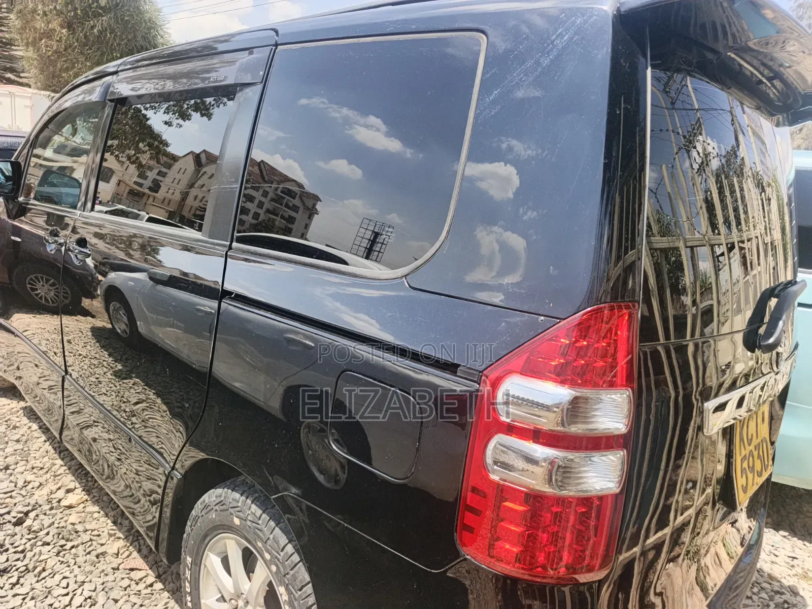 Toyota Noah 2012 Black