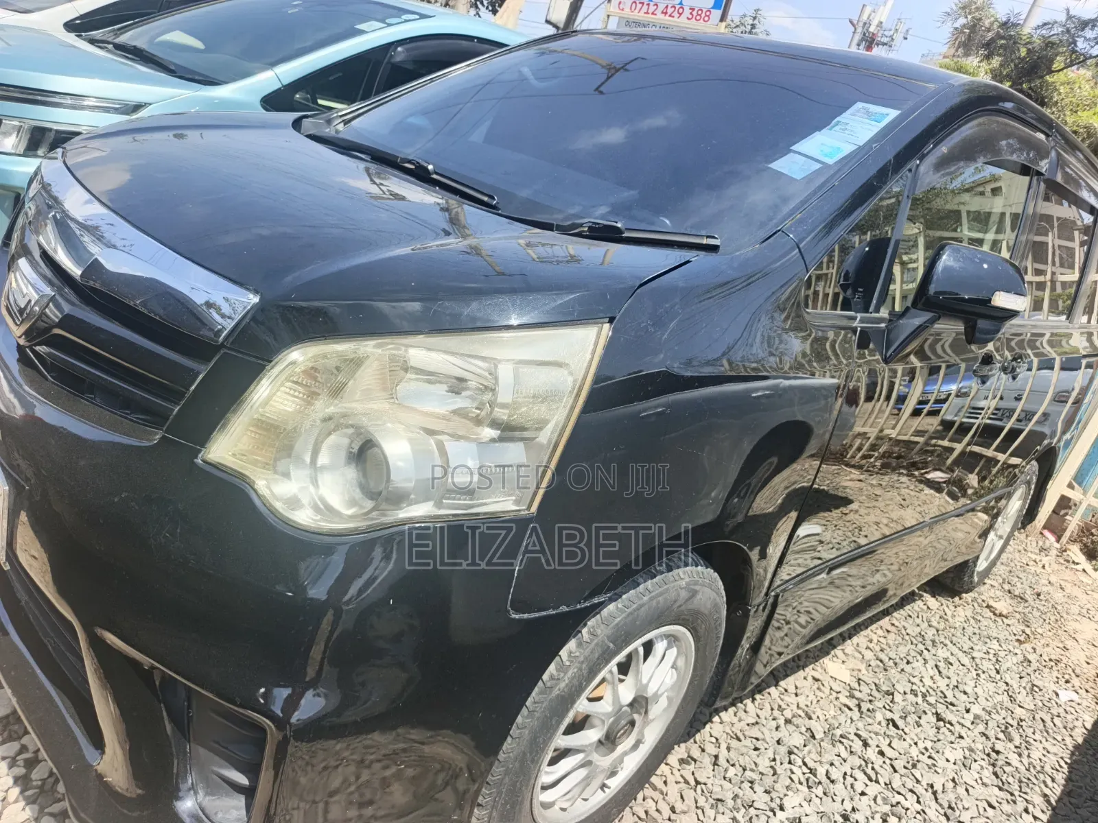 Toyota Noah 2012 Black