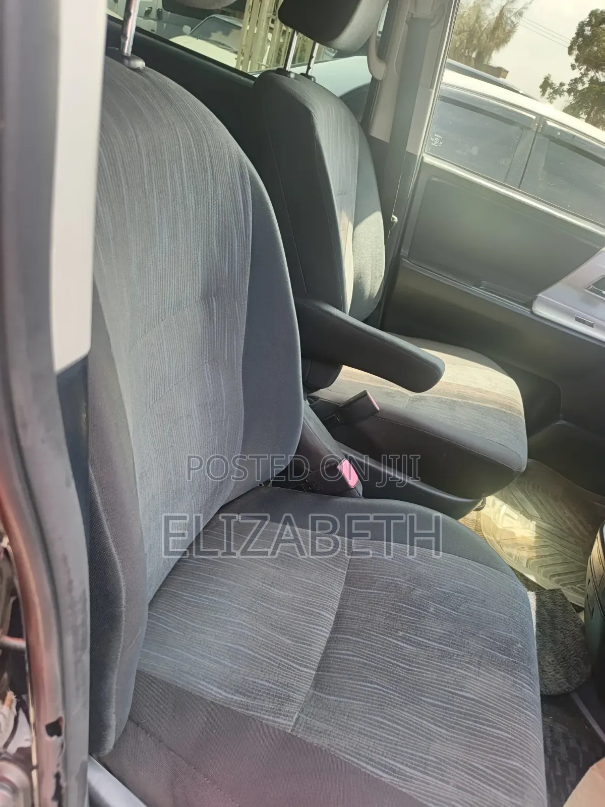 Toyota Noah 2012 Black