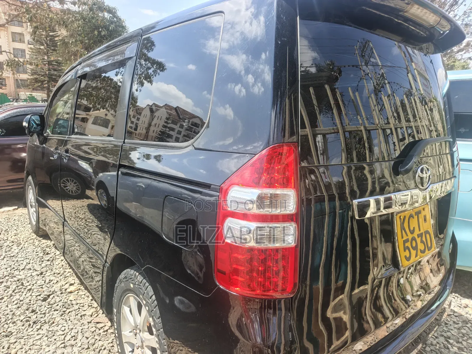 Toyota Noah 2012 Black