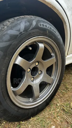 Toyota Carib 1998