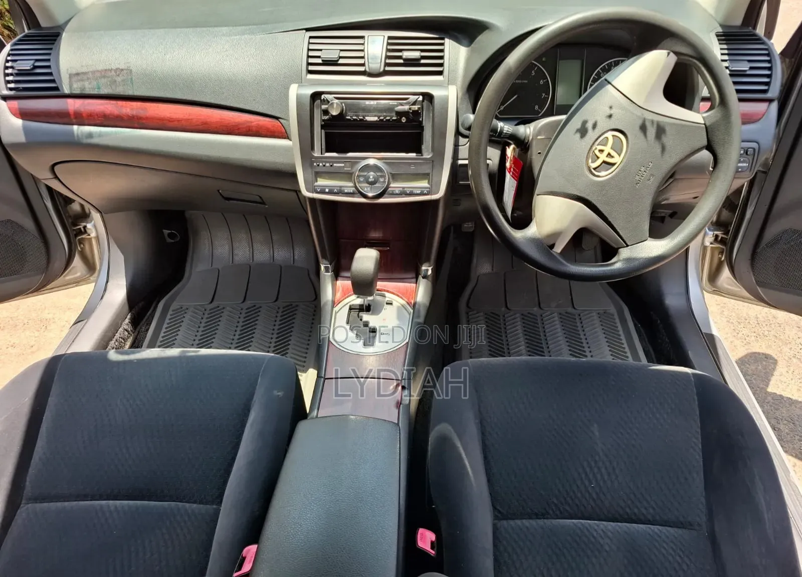 Toyota Allion 2012 Silver