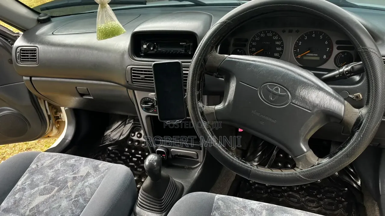 Toyota Carib 1998