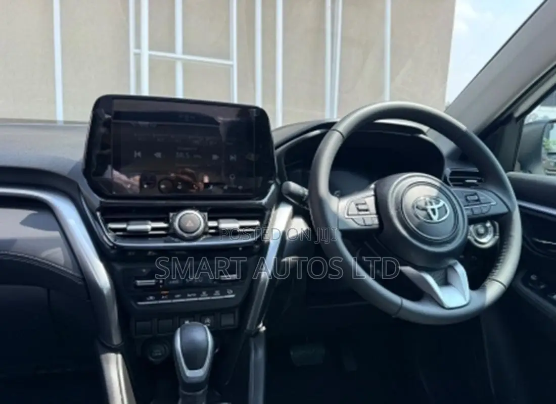Toyota Urban Cruiser 2025 Gray