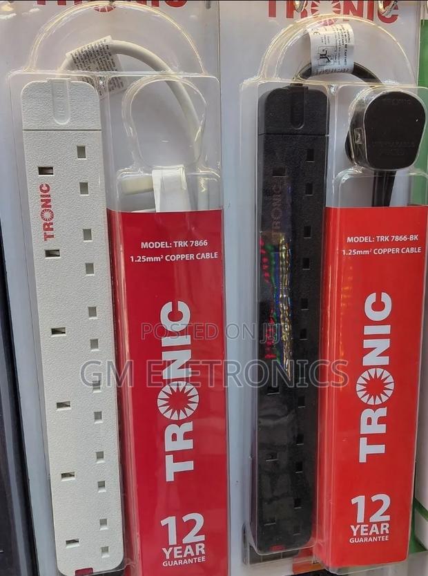 Original Tronic 6 Way Power Socket Extension. Black/ White.