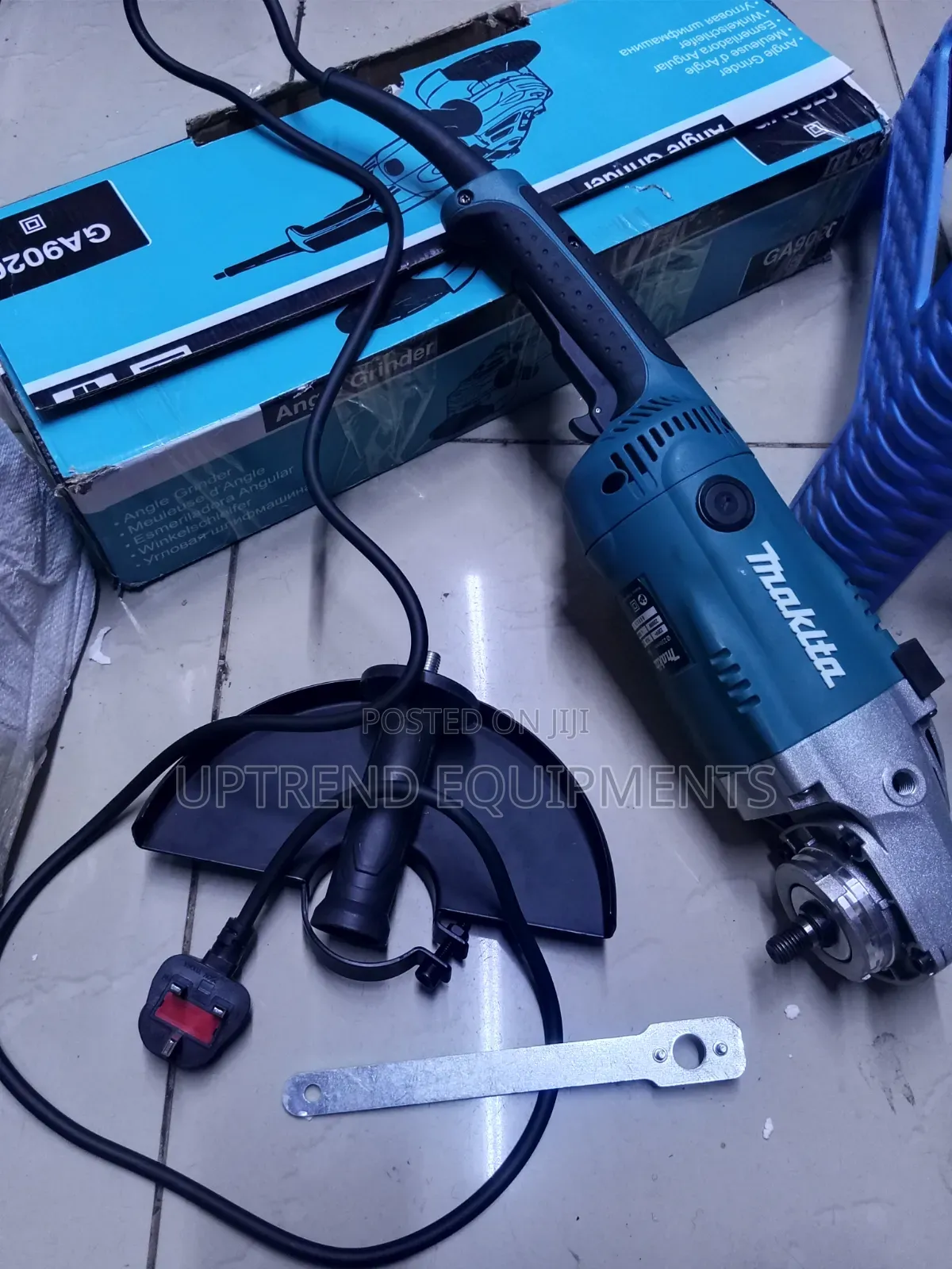 Heavy Duty Makita Angle Grinder 9 Inch