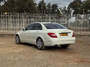 Mercedes-Benz C200 2011 White