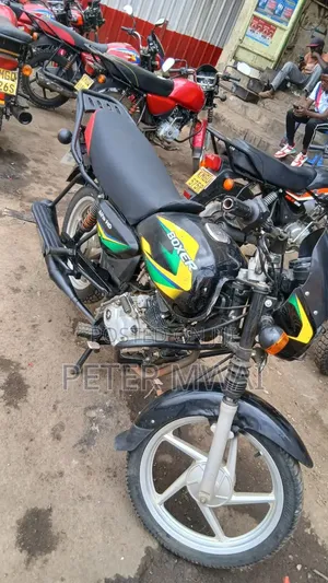 Bajaj Boxer 125 2025 Black