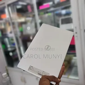 New Laptop Dell XPS 13 9370 8GB Intel Core i5 SSD 256GB