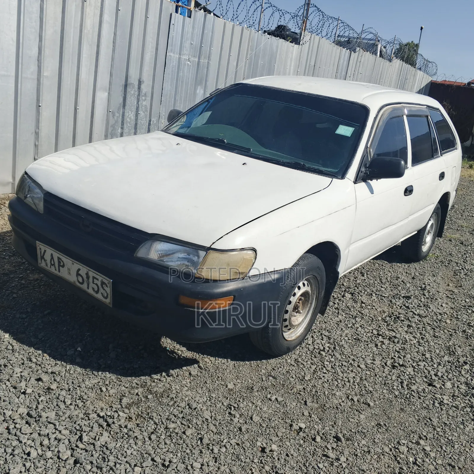 Toyota Corolla 2001 White