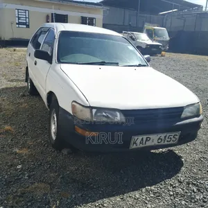 Toyota Corolla 2001 White